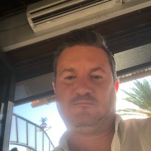 Meet your Posher, Raymond